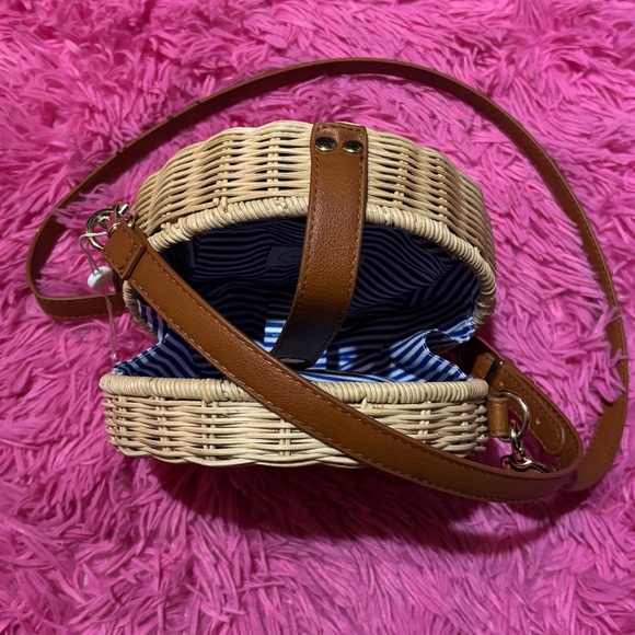 Round Woven Straw Crossbody Bag - Picture 5 of 6